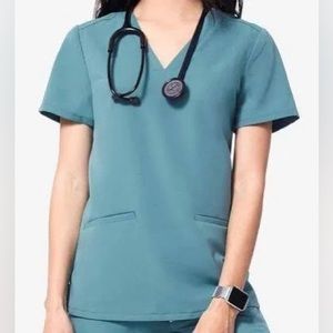 COPY - Casma™ Three-Pocket Scrub Top Hydrogreen XS